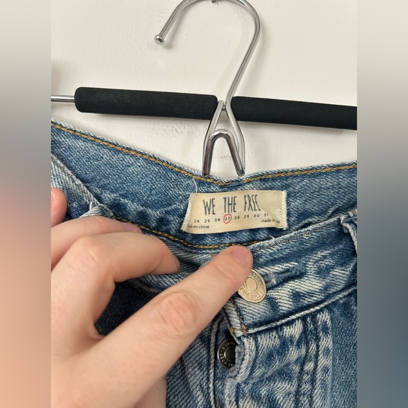 We The Free People Loving Good Vibrations Cutoff Denim Shorts  Size 27 Excellent - Picture 6 of 7